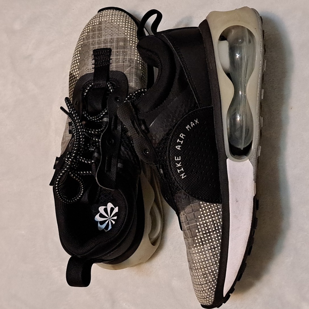 Women nike air max black white metallic silver smoke gray